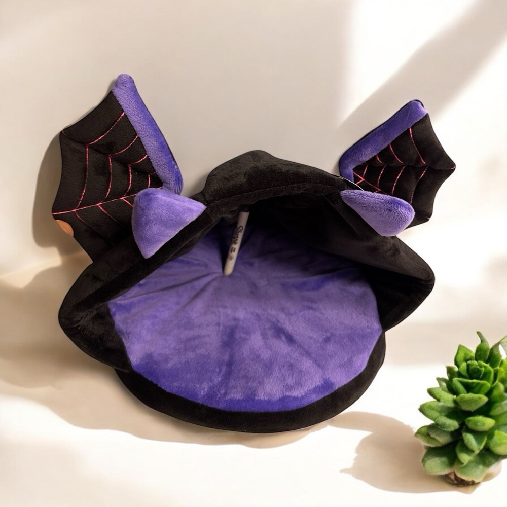 Small Animal Cuddler Cave Bed Small Pet Bed Red 9" x 8"‎ Spooky Slumber Bat  NWT
